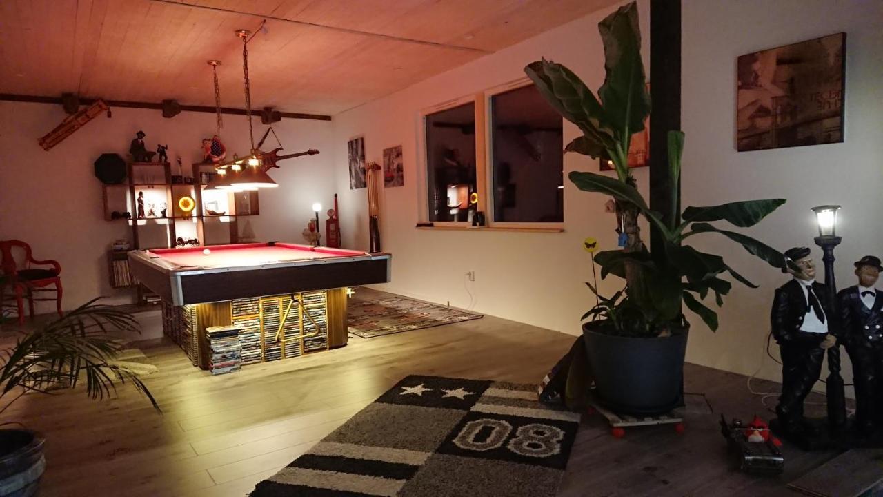 Garden Mellan Slotten Svarte 外观 照片