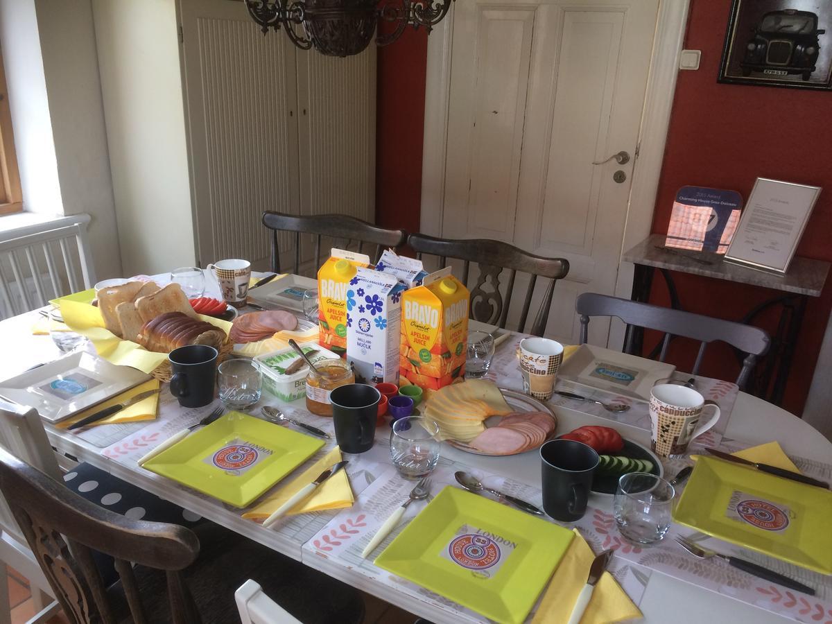 Garden Mellan Slotten Svarte 外观 照片