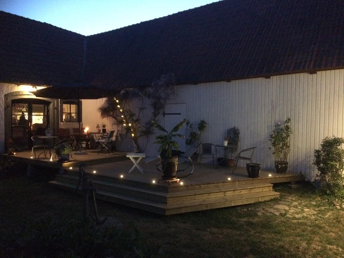 Garden Mellan Slotten Svarte 外观 照片