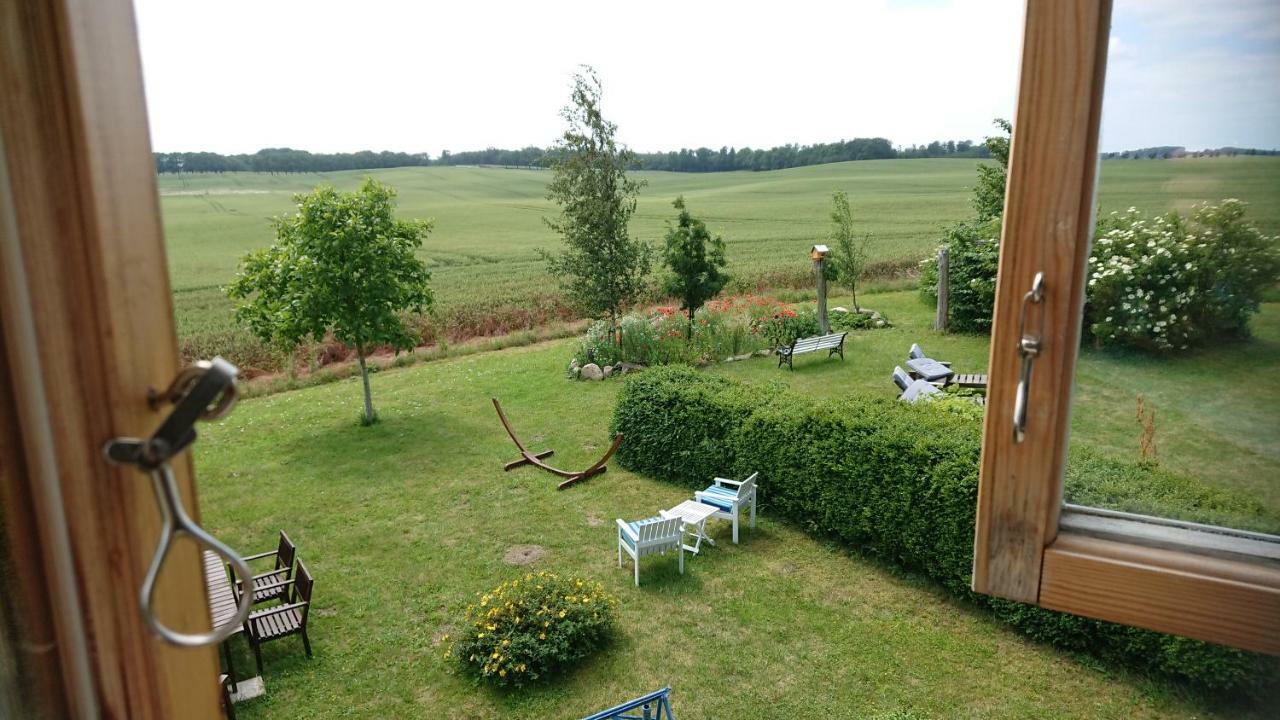 Garden Mellan Slotten Svarte 外观 照片